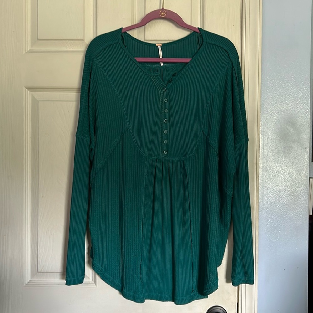 Free People Leo Henley tee blue/green color size medium